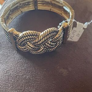 Vintage Gold-Tone Knot Bracelet